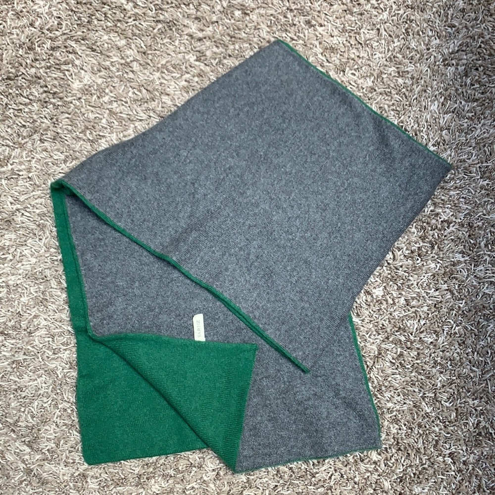100% cashmere scarf
